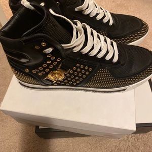 Men’s Versace sneakers